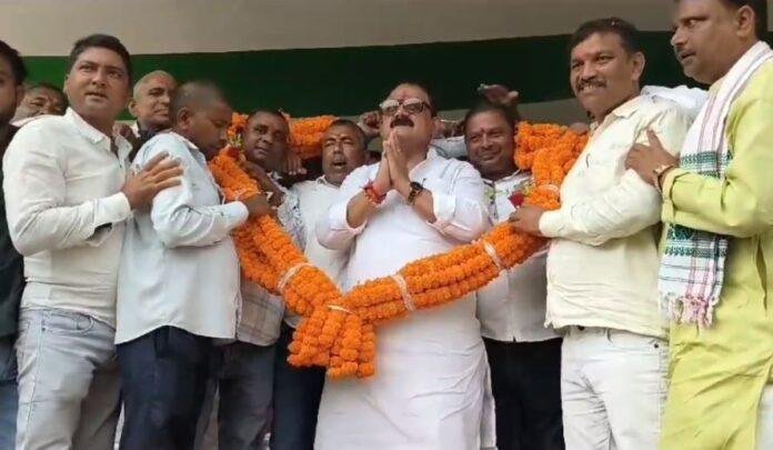 मंत्री मिथिलेश ठाकुर