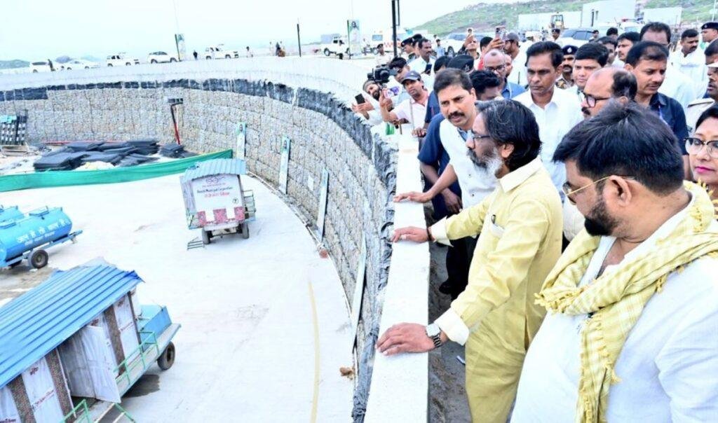 Ranchi का यह क्षेत्र पिन प्वाइंट बन गया है, झारखंड के पहले ट्रांसपोर्ट नगर का सीएम हेमंत ने किया उद्घाटन...