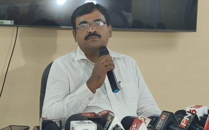 रबह-min Ranchi : सोशल मीडिया पर किसी भी प्रकार की चुनाव संबंधी जानकारी को सार्वजनिक करने से पहले तथ्यों की जांच कर लें-चुनाव आयोग का सख्त निर्देश...