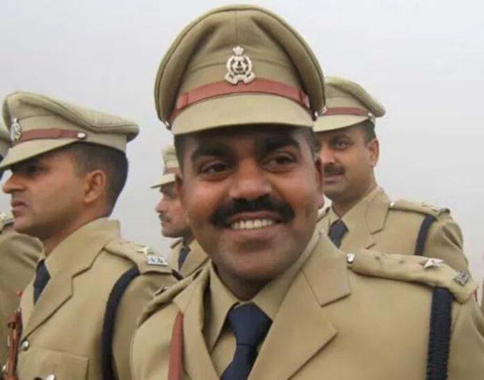 दिवगंत सीओ जियाउल हक की फाइल फोटो