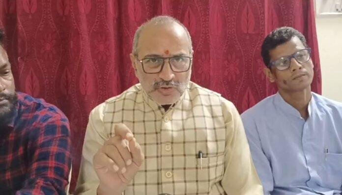 ुू-min Jamshedpur : राज्यपाल रघुवर दास पर डॉ अजय का बेबुनियाद आरोप, ह्यूमन राइट्स एंड जस्टिस ने दे दी चेतावनी...
