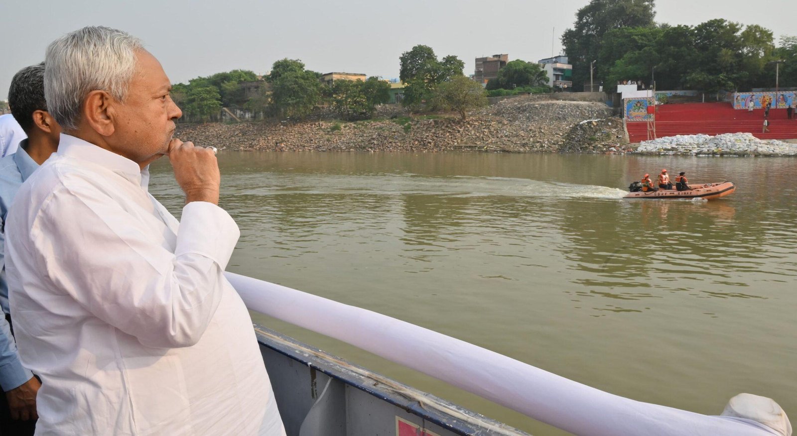 CM ने छठ महापर्व- 2024 की तैयारियों को लेकर गंगा घाटों का किया निरीक्षण 1 22Scope News 2 12 scaled 22Scope News