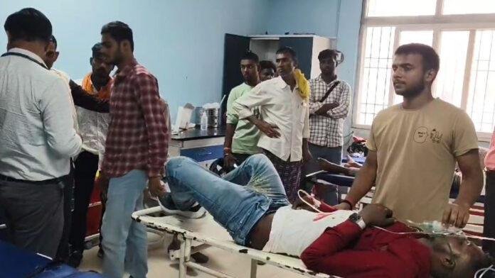 अज्ञात वाहन ने बाइक सवार बाप-बेटे को रौंदा, पिता की मौत