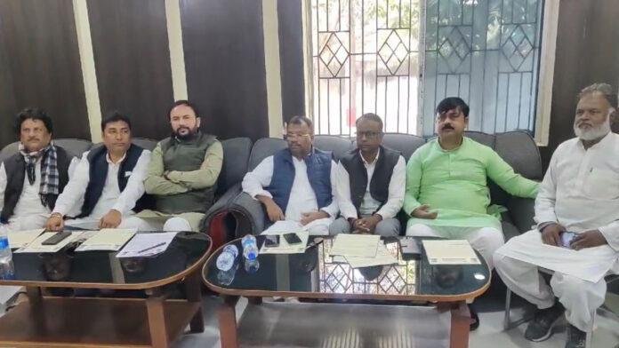 JDU प्रमंडलीय प्रभारी ने कार्यकर्ताओं के साथ जिला कार्यकर्ता सम्मेलन को लेकर की बैठक