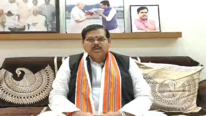 मिथिलेश तिवारी ने सुधाकर सिंह के खिलाफ पटना सिविल कोर्ट में दर्ज किया परिवाद पत्र