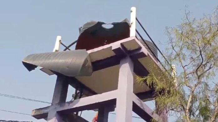 पानी की टंकी फटने से लोगों में दहशत