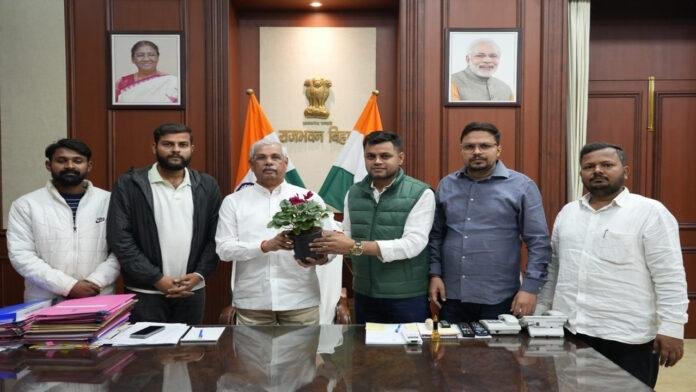 राज्यपाल के समक्ष AISA ने रखी छात्र संघ चुनाव कराने की मांग