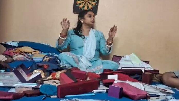चोरों ने एक कारोबारी के घर से की भीषण चोरी