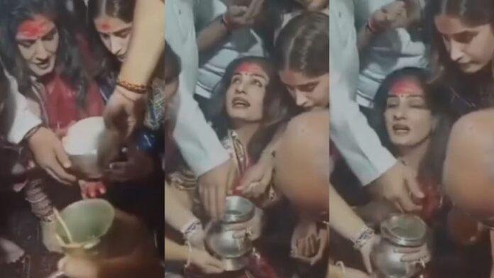 Deoghar : रवीना टंडन ने बेटी राशा के साथ बाबानगरी में लगाई हाजिरी, एक झलक पाने को प्रशंसक बेताब...