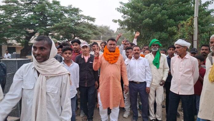 Bihar PACS Election : गया जिले के अलग-अलग पंचायतों में पैक्स अध्यक्ष के लिए हुआ नामांकन