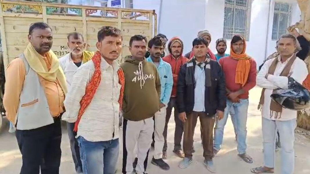 5 दिन से लापता व्यक्ति का घर के पास पोखरा से मिला शव