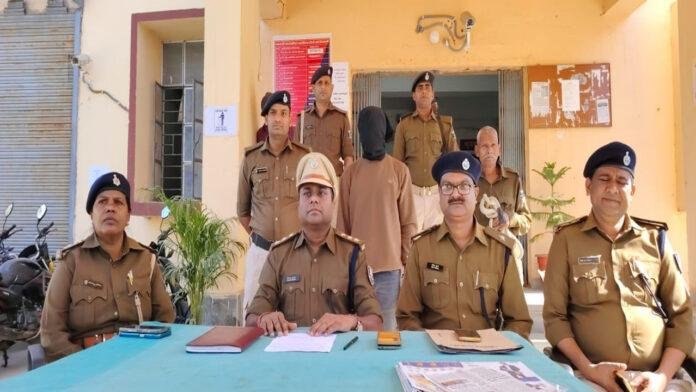 मुद्रा एक्सचेंज व्यापारी से 3 लाख लूट मामले में एक व्यक्ति गिरफ्तार