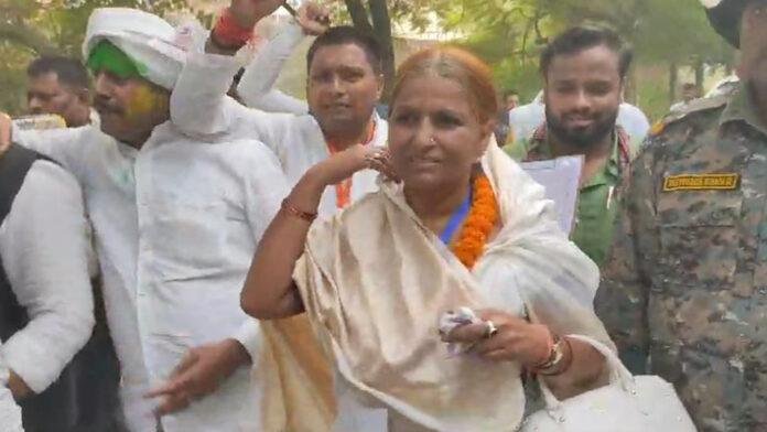RJD का 34 साल का दबदबा ध्वस्त, शानदार जीत दर्ज की मनोरमा देवी