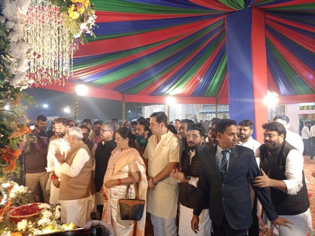 लोजपा पार्टी के स्थापना दिवस पर मुख्यमंत्री ने स्व. रामविलास पासवान के चित्र पर पुष्प अर्पित कर दी श्रद्धांजलि | 22Scope News Nitih Chirag 1 1 22Scope News