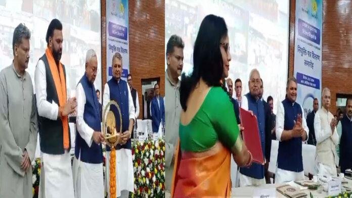 मुख्यमंत्री ने विशिष्ट शिक्षकों को सौंपा नियुक्ति पत्र, कहा- जहां है वहीं रहेंगे नियोजित टीचर
