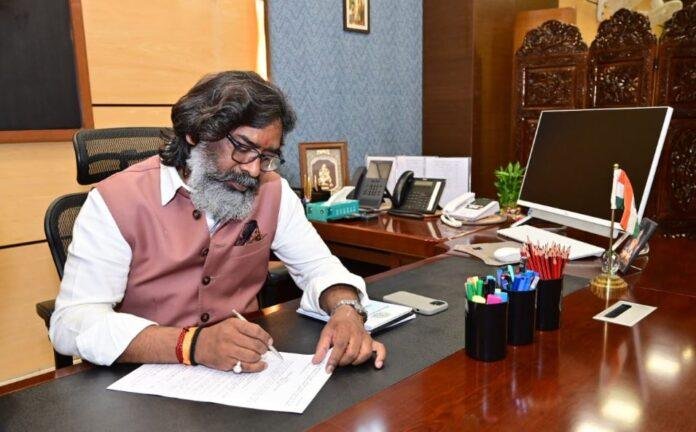Breaking : सीएम हेमंत की अध्यक्षता में पहली कैबिनेट बैठक खत्म, 9 से 12 दिसम्बर से विशेष सत्र सहित इनपर बनी सहमति...