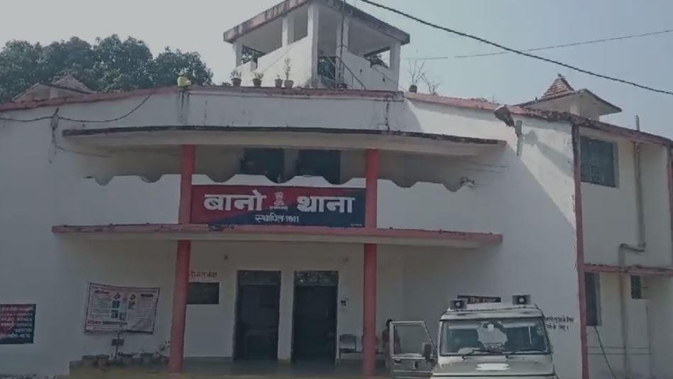 Simdega : राउरकिला इंटरसिटी ट्रेन से उतरकर अपने घर जा रही महिला पर जानलेवा हमला... 2 22Scope News min 22Scope News