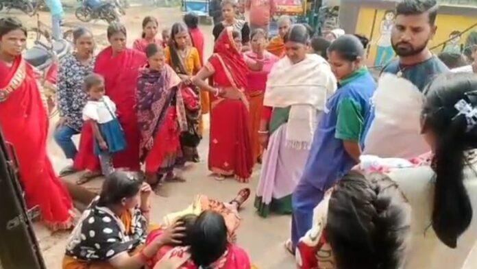 Koderma : बेटी की शादी का कार्ड बांटने निकले थे पिता-पुत्र, ट्रक ने कुचला बेटे की मौत...