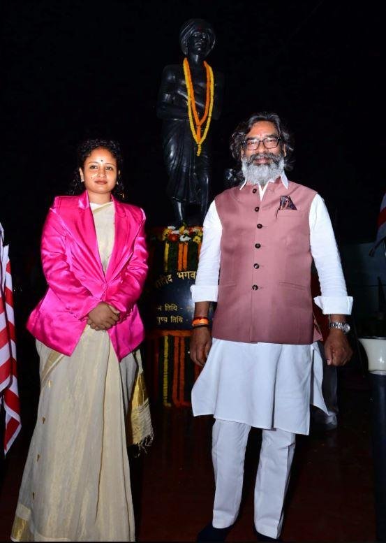 Breaking : पत्नी कल्पना सोरेन रही मौजूद