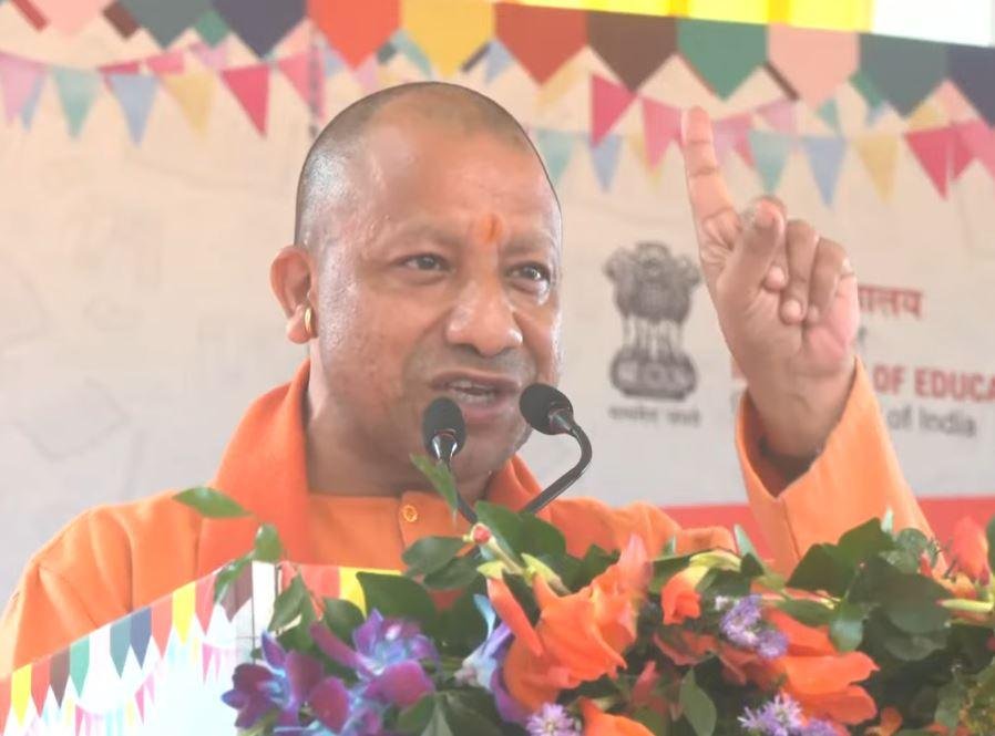 PDA का मतलब है प्रोडक्शन हाउस ऑफ दंगाई एंड अपराधी, CM Yogi का सपा पर हमला फाइल फोटो