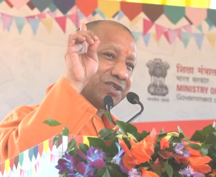 PDA का मतलब है प्रोडक्शन हाउस ऑफ दंगाई एंड अपराधी, CM Yogi का सपा पर हमला फाइल फोटो