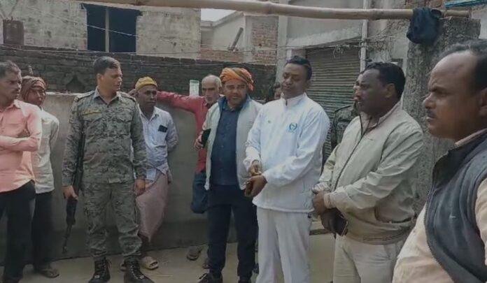 Giridih Death : पति-पत्नी के बीच लड़ाई के बाद पुलिस ने पीटा, सुबह मृत मिला युवक, जांच में जुटी पुलिस...