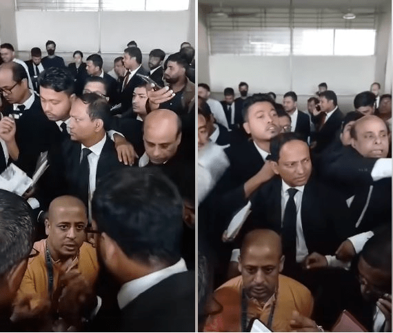 सुर्खियों में चिन्मय दास, उनकी रिहाई की मांग करने वालों पर बांग्लादेशी पुलिस ने जमकर बरसाईं लाठियां चटगांव के छठें मेट्रोपोलिटन मजिस्ट्रेट की अदालत में मंगलवार को पेशी के दौरान वकीलों के बीच संत चिन्मय दास।