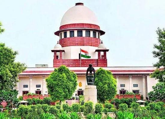 निजी संपत्ति पर Supreme Court की संविधान पीठ मंगलवार को सुनाया अपना ऐतिहासिक फैसला । 