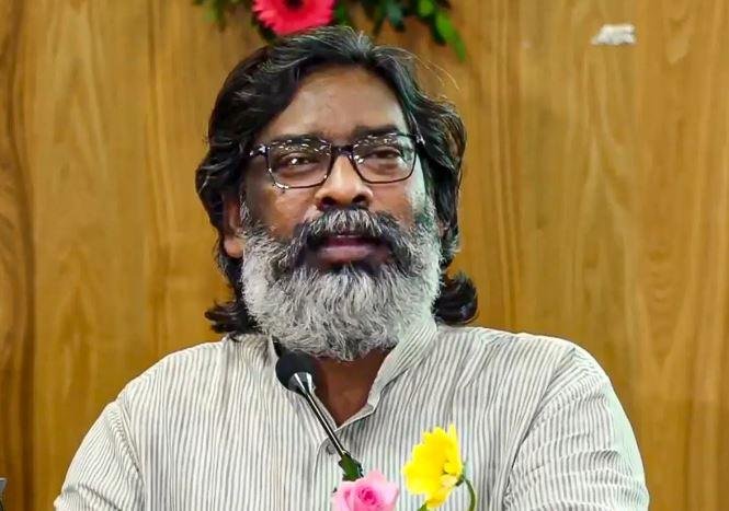 हगूब-min Breaking : हेट स्पीच पर हेमंत सोरेन के निशाने पर चुनाव आयोग कहा-कान में तेल डालकर बैठा है आयोग...