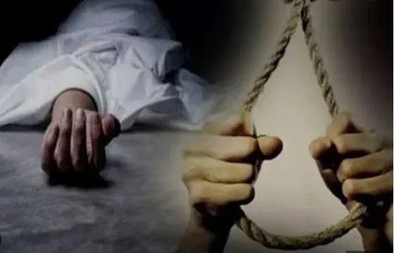 ीबद-min Ranchi : फांसी के फंदे से लटकता मिला युवती का शव, जांच में जुटी पुलिस...