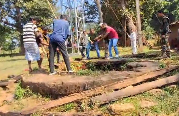 Gumla में कुंए से मां-बेटी का शव मिलने से मची सनसनी...