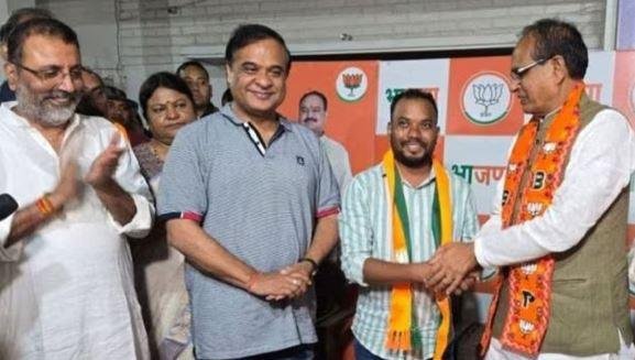 Breaking : JMM अब घुसपैठिया की पार्टी बन गयी है, सीएम हेमंत सोरेन घुसपैठिये के वक्ता हैं-बीजेपी में शामिल होने के बाद मंडल मूर्मू का बड़ा बयान...