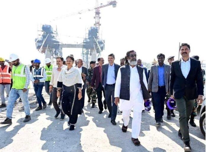 378-min Breaking : रांची को जल्द मिलेगा एक और नए फ्लाईओवर की सौगात, सीएम हेमंत सोरेन ने किया निरीक्षण...