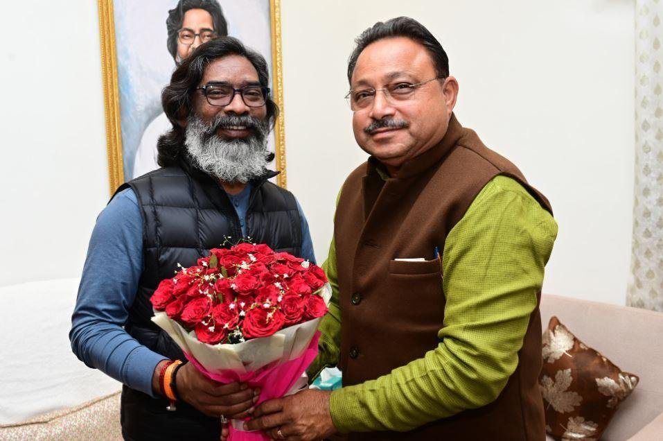Breaking : CM Hemant Soren से पूर्व मंत्री सत्यानन्द भोक्ता और अनंत प्रताप देव ने की मुलाकात...