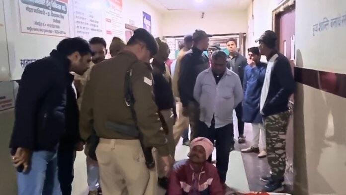 चाकू से हमला, युवक की दर्दनाक मौत