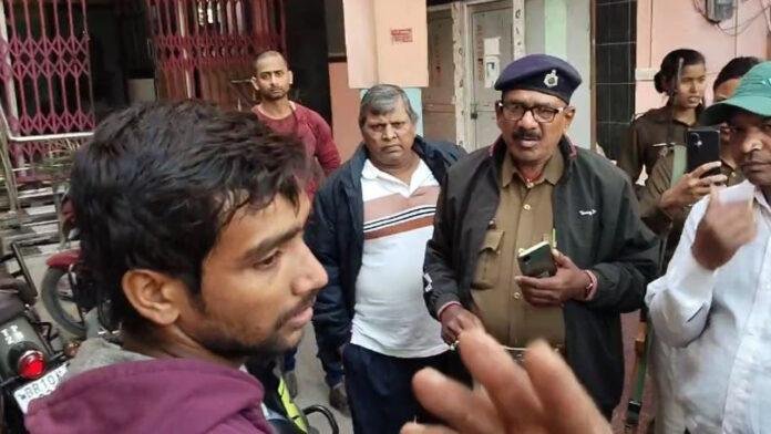 Bhagalpur Maut इलाज के दौरान प्रसूति महिला की मौत, परिजनों ने काटा बबाल