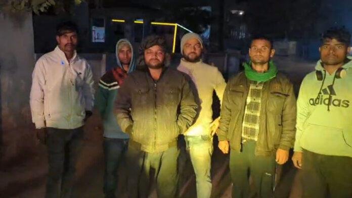 ट्रक ने बाइक सवार 3 दोस्तों को मारी जोरदार टक्कर, एक की मौत, 2 घायल