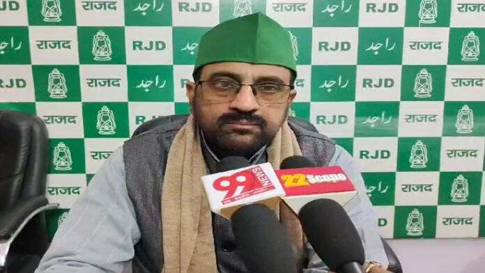 Ejaz Ahmed एजाज अहमद का सरकार पर निशाना, कहा- सारे मामलों का ठीकरा छात्रों पर नहीं फोड़े