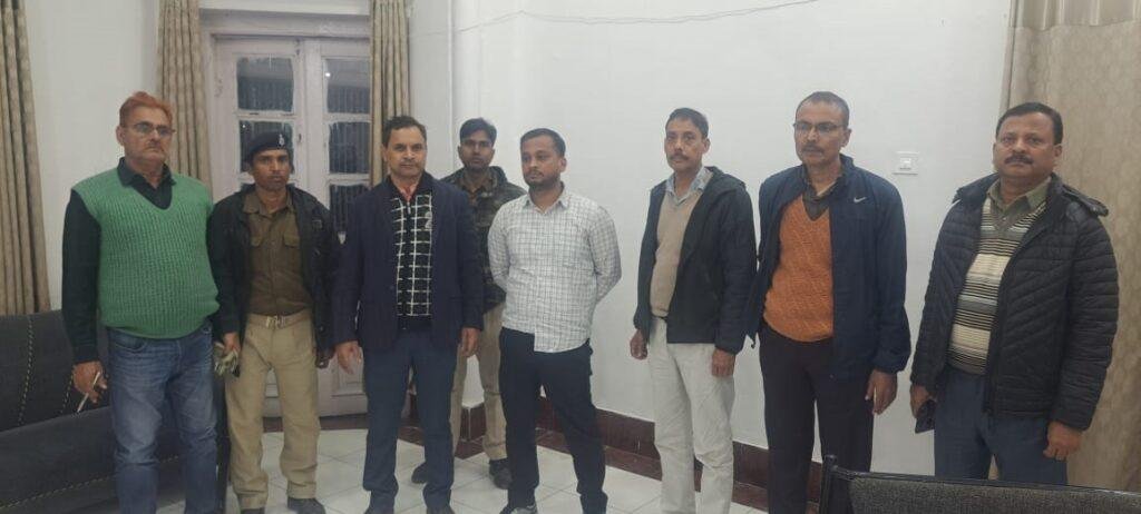 70 हजार की रिश्वत लेते पकड़े गए फतेहपुर के BDO, विजिलेंस ने की कार्रवाई | 22Scope News Gaya BDO 2 22Scope News