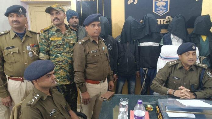 फिरौती मांगने से पहले अपहरणकर्ता चढ़ा पुलिस के हत्थे
