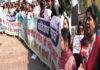 महिलाएं उतरी सड़क पर : CM नीतीश पर अभद्र टिप्पणी को लेकर लालू के खिलाफ प्रदर्शन