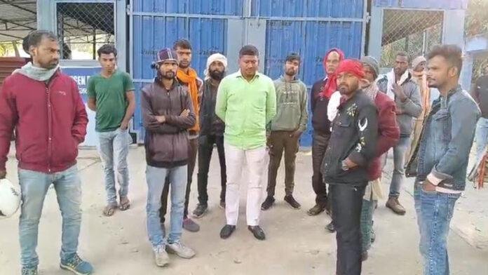 Kaimur Maut पिकअप ने युवक को मारी जोरदार टक्कर, घटनास्थल पर मौत
