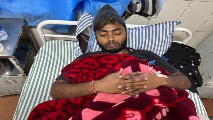 मारपीट को छुड़ाने गए एक युवक की पांव में लगी गोली