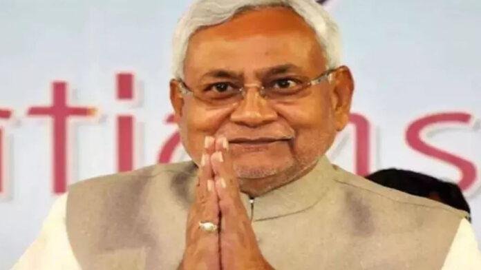 शपथ ग्रहण समारोह : CM नीतीश जाएंगे मुंबई, PM सहित NDA के कई दिग्गज करेंगे शिरकत