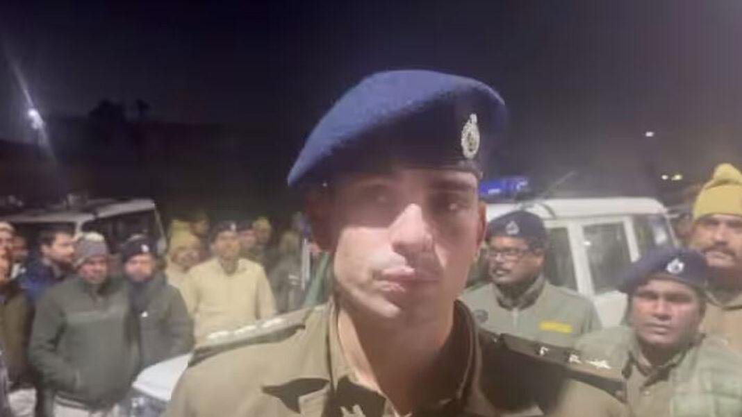RJD MLA के भाई के घर Raid, पैसे गिनने की मशीन के साथ कई सामान बरामद