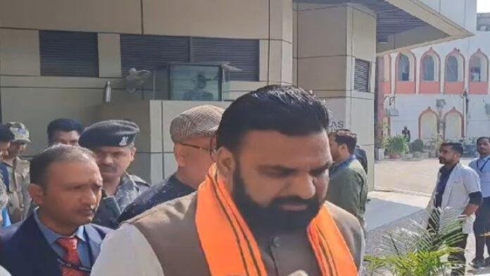'छात्रों की मांगों का Solution हो चुका है, बच्चों के साथ खड़ी है सरकार'