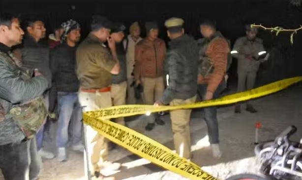 Lucknow में बैंक लूट-चोरी के बिहार के शातिरों को न्योता देने वाले विपिन की तलाश तेज | 22Scope News यूपी में मंगलवार तड़के हुए शातिरों से पुलिस के मुठभेड़ के बाद का दृश्य।