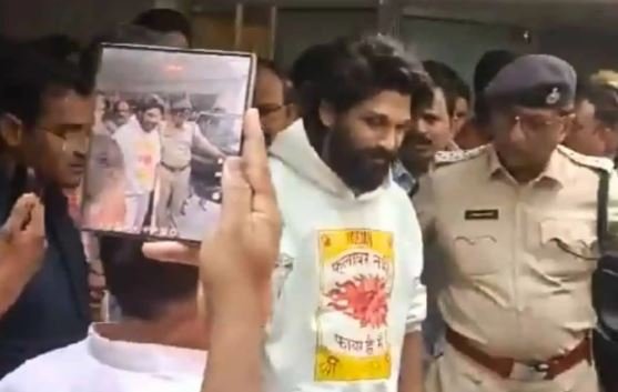 Allu Arjun Arrest : पुष्पा-2 एक्टर अल्लू अर्जुन गिरफ्तार, जाने क्या है पूरा मामला…