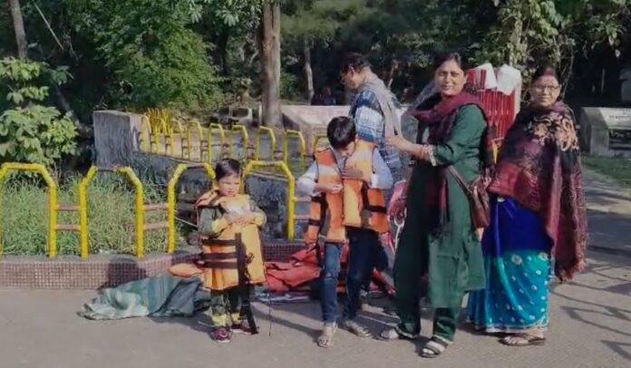 Bokaro : पिकनिक स्पॉट पर उमड़ रही सैलानियों की भीड़...