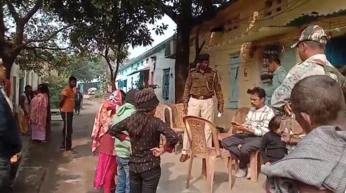 Dhanbad : मेरे पति नहीं मिले तो मैं मर जाऊंगी, महिला ने थाने से लगाई गुहार, ये है पूरा मामला...